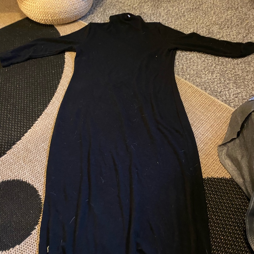 designer knit long sleeve dress